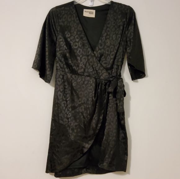 Savanna Jane Dresses & Skirts - Savanna Jane Black Leopard Print Flare 3/4 Sleeves Wrap Dress Midi Dress